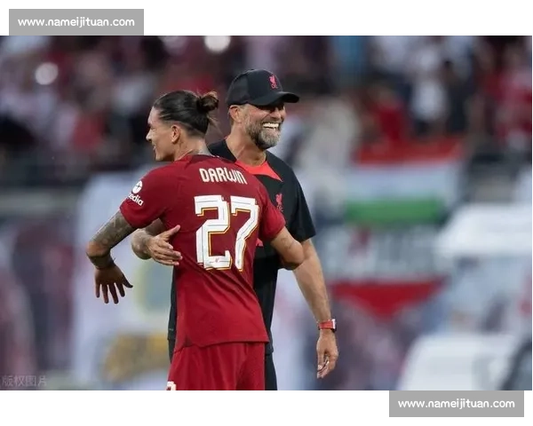 托雷斯中国行 Day2 燃爆山城！颠球神技 + 友谊赛献技，球迷热情掀翻现场