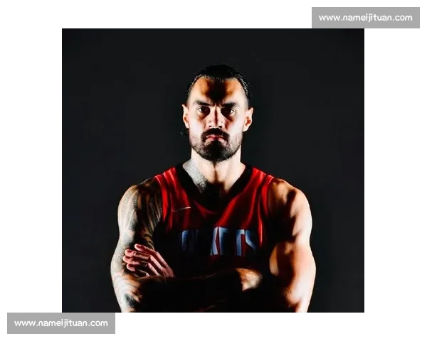 火箭 3 年 3900 万续约亚当斯 历史级篮板王留队巩固内线 火箭 3 年 3900 万续约亚当斯 历史级篮板王留队巩固内线